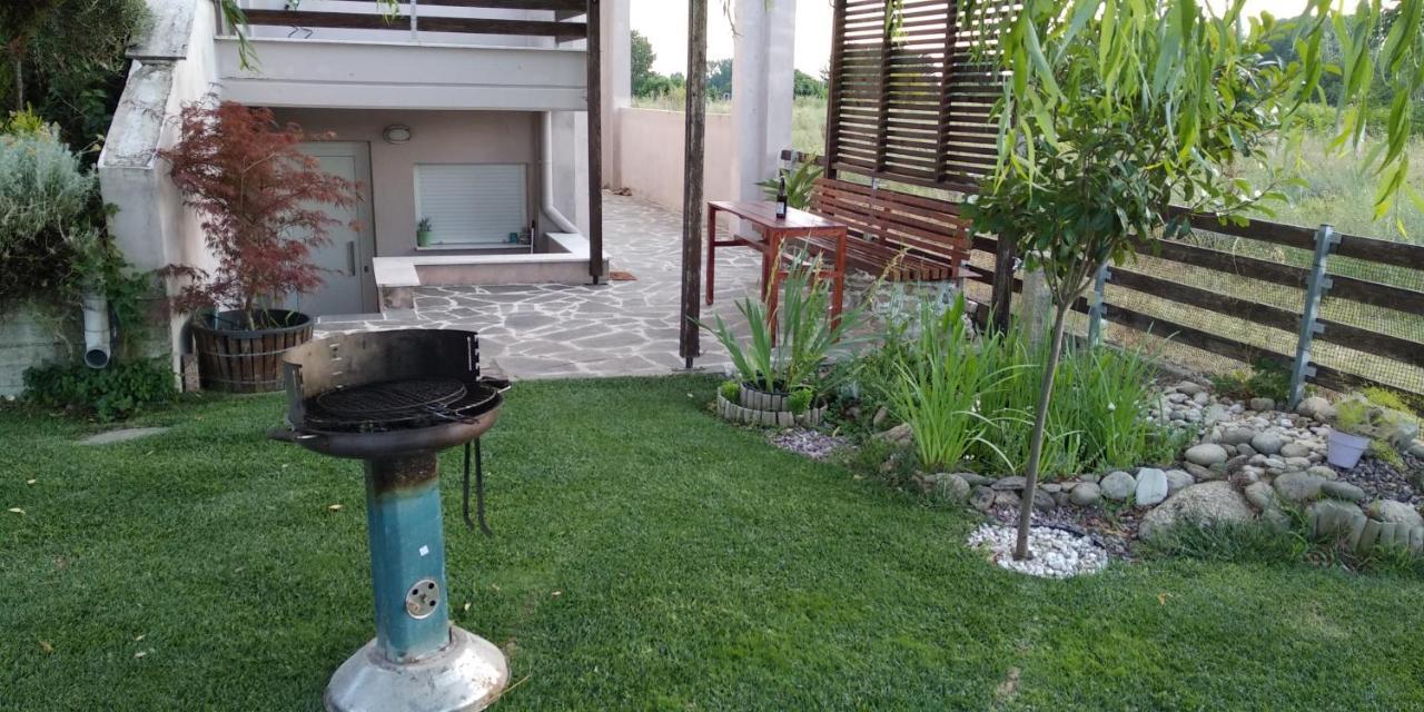 Guesthouse With Garden Komotini Exterior photo
